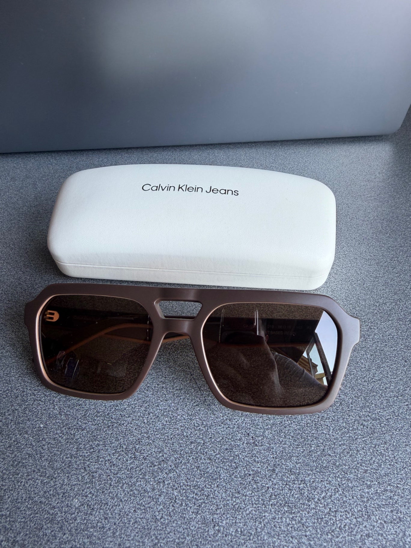 Occhiali Calvin Klein Jeans — Aviator marrone