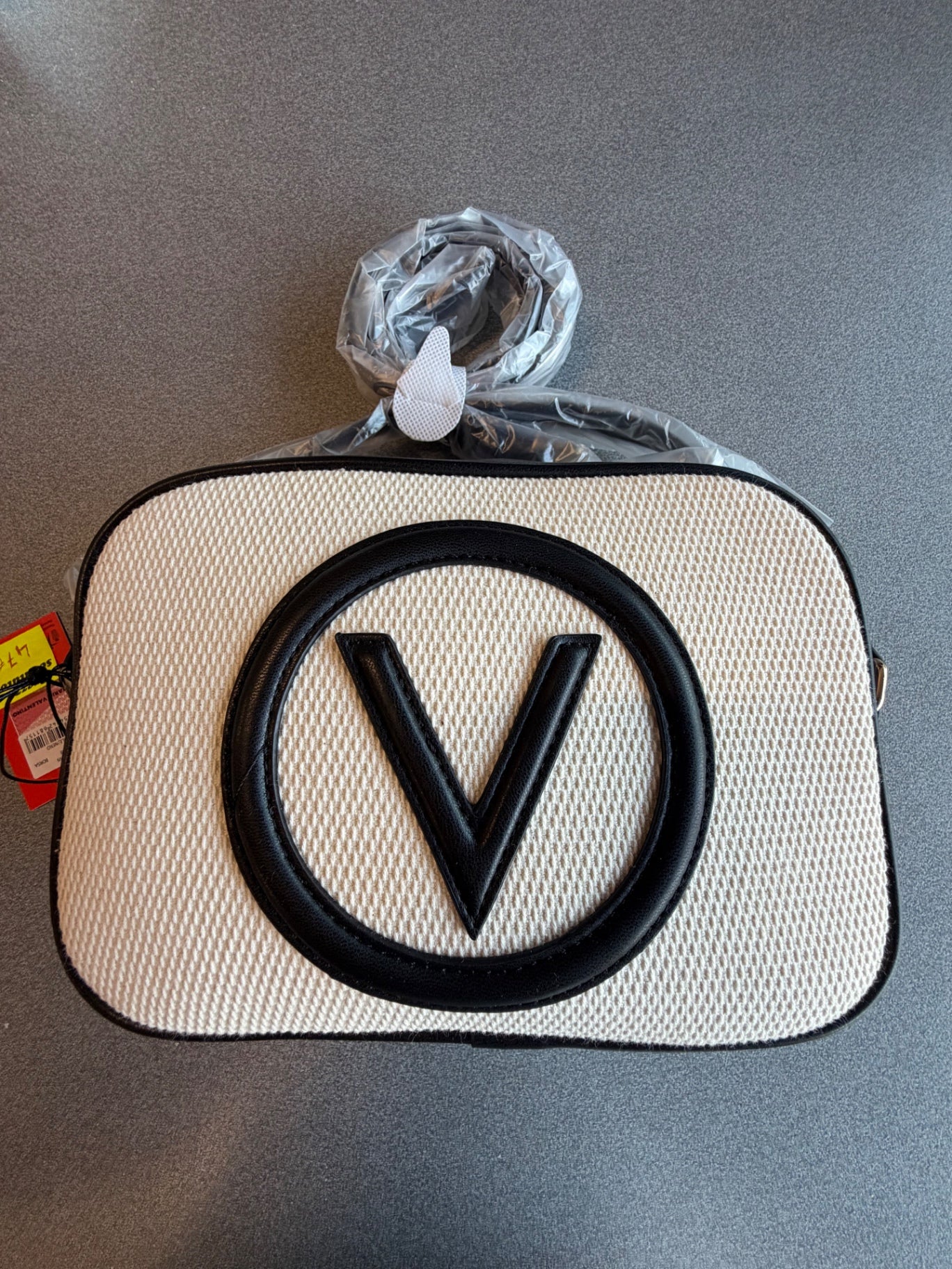Camera Bag Valentino — Bianca e nera